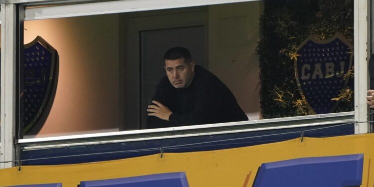 El papá de Riquelme puso la vara alta: «Lo menos que tenemos que ganar son dos títulos»
