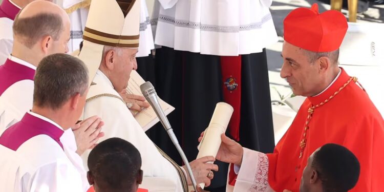 ESCRITO POR UN CARDENAL: El Vaticano publicará «el diario personal del papa Francisco»