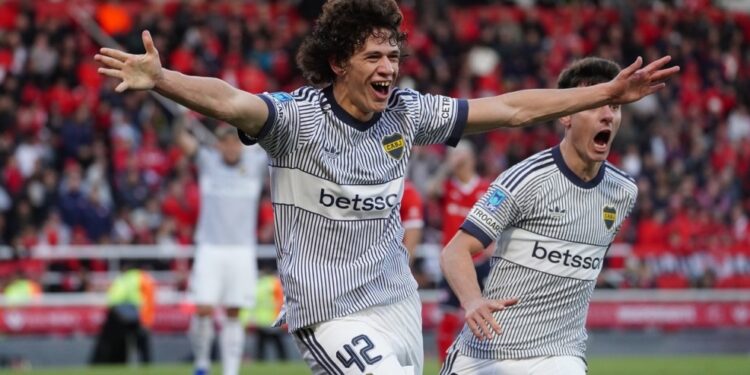 FÚTBOL : Boca le ganó 1-0 a Independiente y es líder de la Tabla Anual
