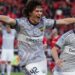 FÚTBOL : Boca le ganó 1-0 a Independiente y es líder de la Tabla Anual