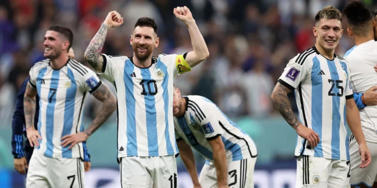 LIONEL MESSI TENDRÁ SU ÚLTIMO ENTRENAMIENTO CON LA SELECCIÓN ARGENTINA Y CRECE LA EXPECTATIVA POR SU PARTIDO DESPEDIDA.