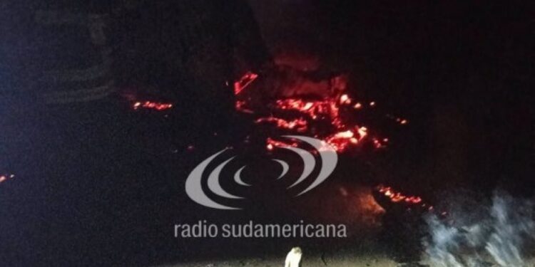 CORRIENTES : Incendio en el barrio Esperanza: una casilla quedó destruida y murió un perro