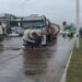 PUDO HABER SIDO UNA TRAGEDIA : Av. Pedro Ferré: camión se quedó sin frenos y chocó a otro de atrás