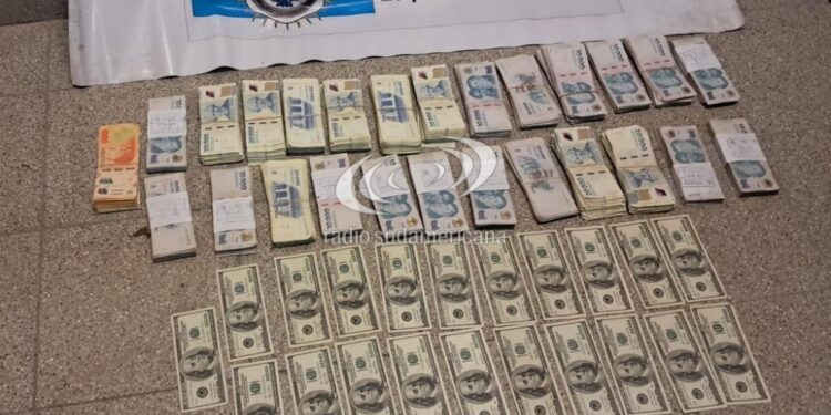 EN ESQUINA: Corrientes: detuvieron a un joven tras el robo de más de $14 millones