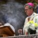 El Gobierno acumula malestar contra García Cuerva, pero diferencia la tensión del vínculo con la Iglesia