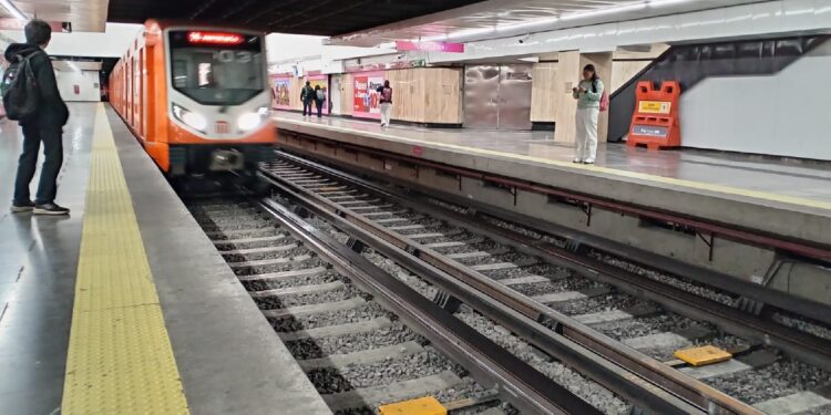 ¿Qué está pasando en el Metro y Metrobús hoy 7 de octubre? Atrasos en Línea 3 del Metro CDMX