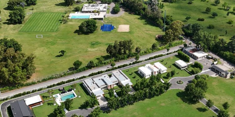 Corrupción en la AFA: la Cámara de Casación rechazó que la causa por la competencia de la mansión de Pilar llegue a la Corte