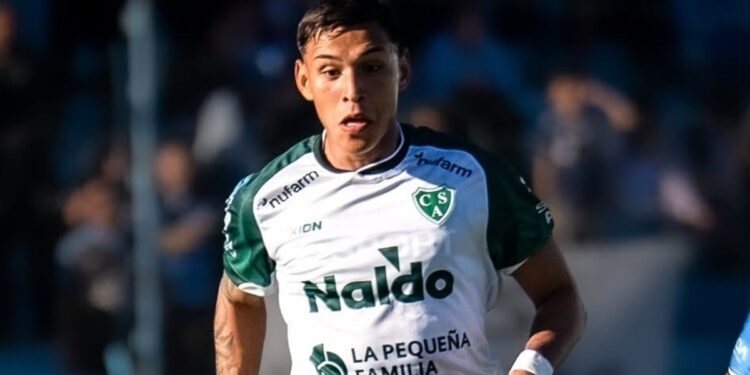 Es de River, fue cedido a Sarmiento y no podrá jugar por un acuerdo entre clubes