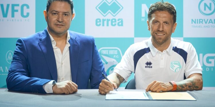 El Papu Gómez fue presentado en un club de la Segunda División de los Emiratos Árabes Unidos