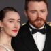 Saoirse Ronan habla sobre si su marido, Jack Lowden, será el nuevo James Bond: “Estamos más centrados en pasear a nuestro perro que en eso”