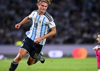 Video: el golazo de Nico Paz a Bolivia con una sutileza