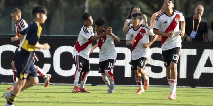 Gran goleada de River a Boca en un torneo juvenil internacional