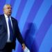 “Chiqui” Tapia viajó a Suiza con permiso judicial mientras investigan pagos de FIFA