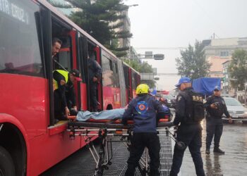 ¿Qué está pasando en el Metro y Metrobús hoy 9 de octubre? Mujer pierde la vida tras choque entre motocicleta y unidad del MB