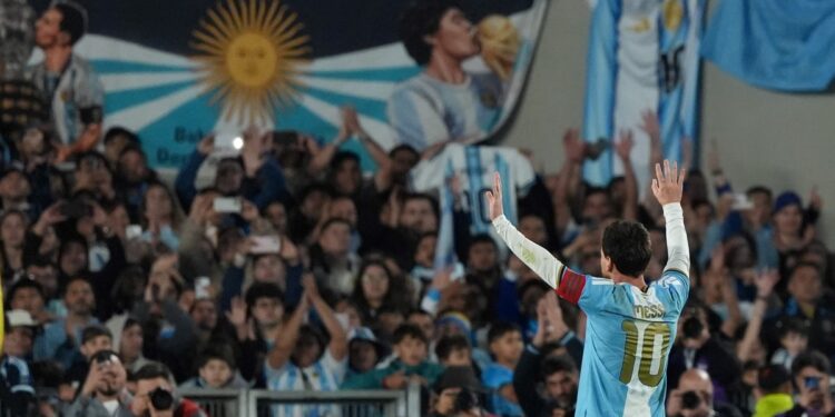 El cortocircuito entre la productora de la despedida de Messi y River