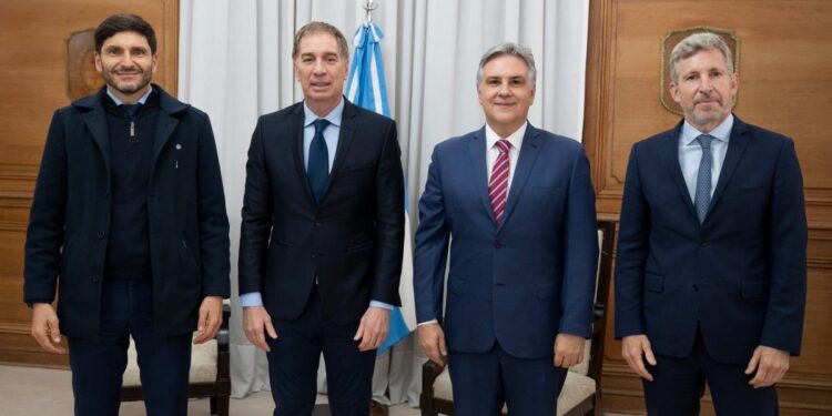 Los gobernadores de Córdoba, Santa Fe y Entre Ríos respaldaron la eliminación de las PASO: «Hay que evitar que la gente vote 5 veces»