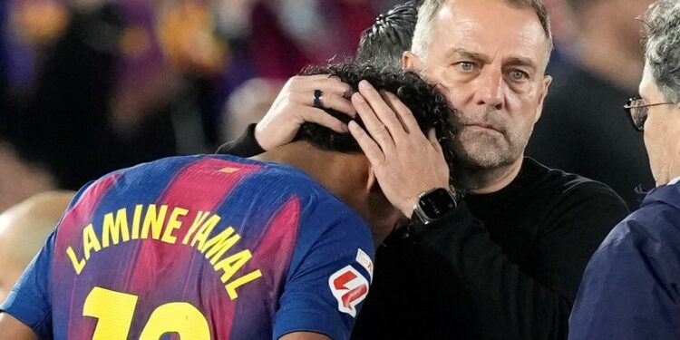 Hansi Flick: «Lamine Yamal será el mejor jugador del mundo, si no lo es ya»