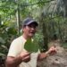 Jorge y María viven en plena Amazonía junto a monos, guacamayos y loros que siguen visitando su bosque: «Ya están perdiendo su hábitat y el bosquecito que yo protejo es su salvación»