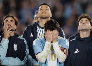Lo que no se vio de la despedida de Messi: la secuencia de su gol desde la platea, el blooper de los drones y las jugadas que lo hicieron enojar
