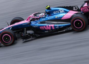 A qué hora corre Franco Colapinto por el GP de Bahrein en Malasia y dónde ver hoy EN VIVO la carrera de F1