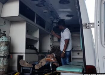 La falta de ambulancia agrava la atención de un campesino herido con machete en Camagüey
