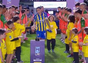 Video: el pasillo de Banfield a Rosario Central