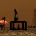 El petróleo cierra con el Brent a la baja y el WTI al alza por la tensión en Medio Oriente