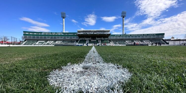 Sarmiento-River con visitantes: ingresos al estadio y cómo será el operativo