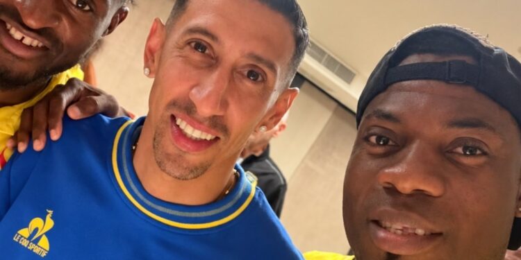 El particular encuentro de Ángel Di María con Benín antes del adiós a Messi