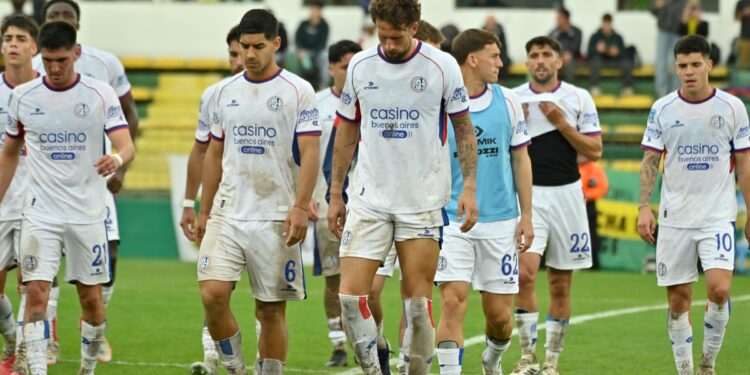 Se profundiza la crisis en San Lorenzo: Guillermo Franco dejó de ser el manager