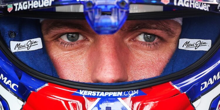 Max Verstappen chocó a un argentino, pero no se trata de Colapinto ni fue en la Fórmula 1