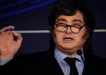 ADEPA rechaza y lamenta la nueva ola de insultos del Presidente contra editores y periodistas