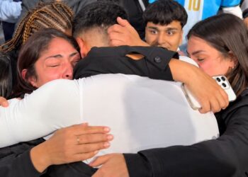 El orgullo de la familia de Equi Fernández tras su debut en la Selección: «Me explota el corazón»