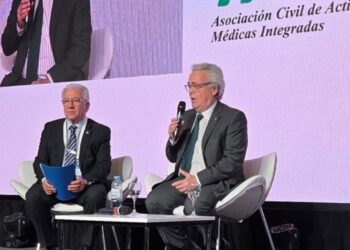 Renunció el superintendente de Servicios de Salud, Claudio Stivelman, a poco más de un año de su nombramiento