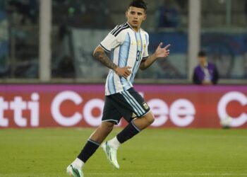 Los aplausos en el Monumental para Leonel Flores