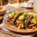 La receta de tacos al pastor que combina el sabor mexicano con un toque peruano