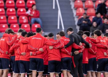 La drástica decisión que medita Viera en Independiente para visitar a Talleres