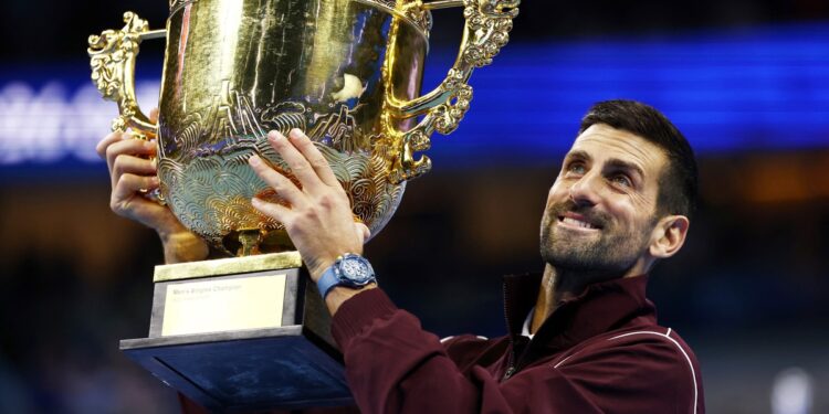 Novak Djokovic ganó el ATP 500 de Pekín y alcanzó los 102 títulos en su carrera