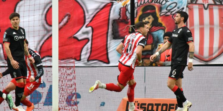 Barracas Central busca aprovechar su localía ante Huracán por la fecha 12 del Torneo Clausura