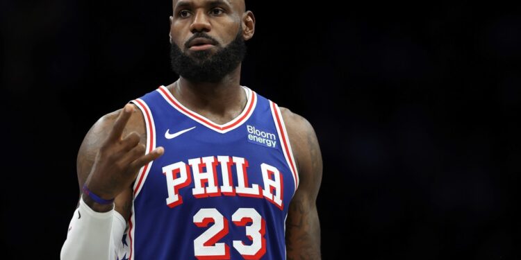 LeBron James debuta en Philadelphia 76ers: día, hora y dónde ver el partido con New York Knicks por la NBA