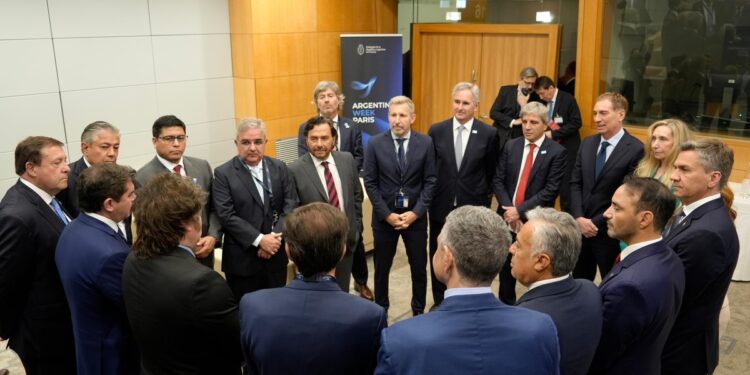 Milei busca cerrar acuerdos en 15 días con gobernadores para suspender las PASO y sancionar el Presupuesto