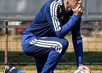 El cambio obligado que Arruabarrena debe resolver en el 11 de Boca