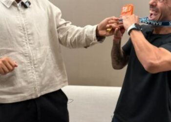 Se arma la despedida de Tévez en La Bombonera: los fotones que publicó Rio Ferdinand y la respuesta de Carlitos