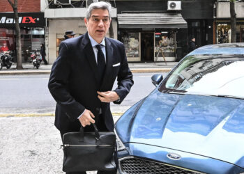 Con una decisión técnica, ahora la Corte repuso la ley que limita la venta de tierra a extranjeros