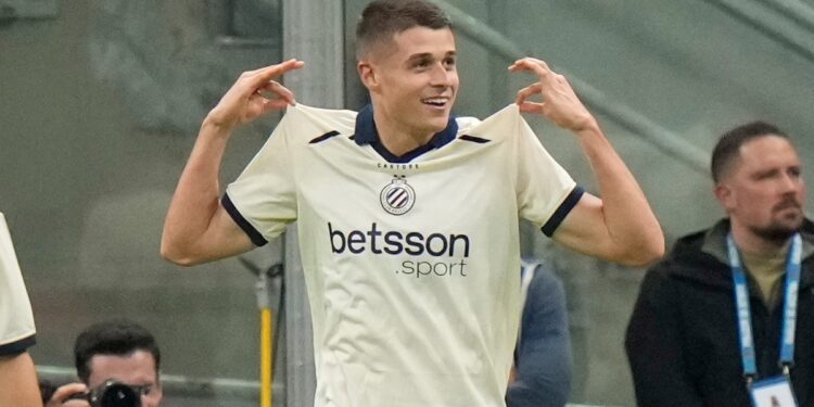 El jugador con raíces argentinas que le metió tres goles al Inter de Lautaro Martínez