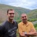 Sus abuelos fueron los últimos habitantes permanentes de un pueblo asturiano: ahora Damián, de 24 años, busca darle una segunda vida