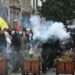 Enfrentamientos y disturbios en Bruselas durante una protesta masiva contra la austeridad