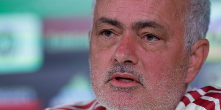 Mourinho apuntó contra la prensa y defendió a Mbappé de las críticas: «Son ridículas»