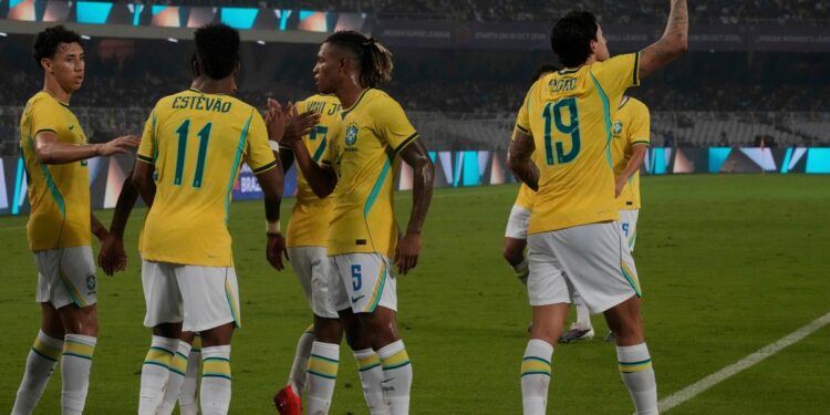 Fiesta de Brasil en Calcuta: aplastó a India y suma confianza