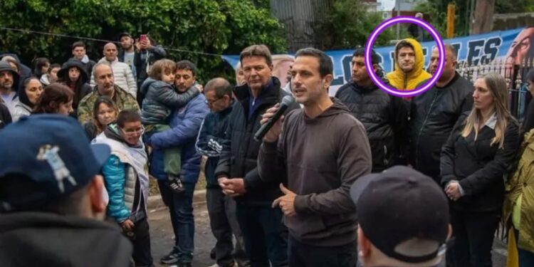 Detuvieron al hermano de un funcionario del intendente Julián Álvarez, acusado de liderar una banda que usurpaba viviendas